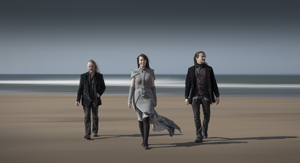Auri on Sandymouth beach. Troy Donockley, Johanna Kurkela and Tuomas Holopainen.